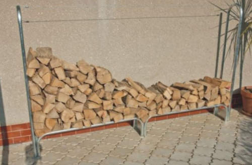 Kovový stojan na dřevo 233x35x152 cm